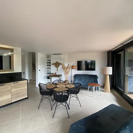 Marinesappartement, Duplex * سان تروبيه