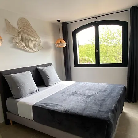 Marinesappartement, Duplex شقة سان تروبيه